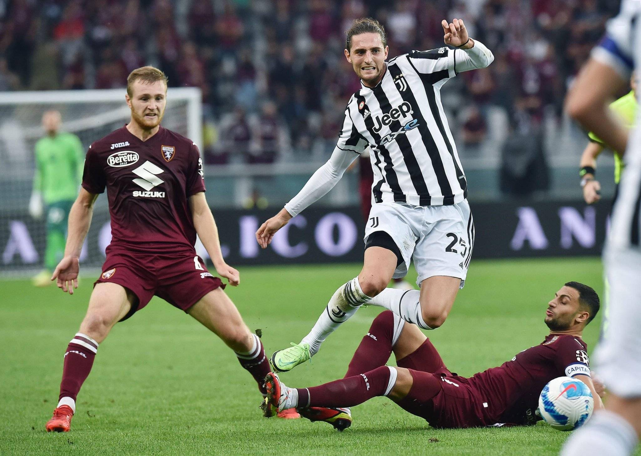 马洛卡主场击败对手，领列不败积分榜的简单介绍