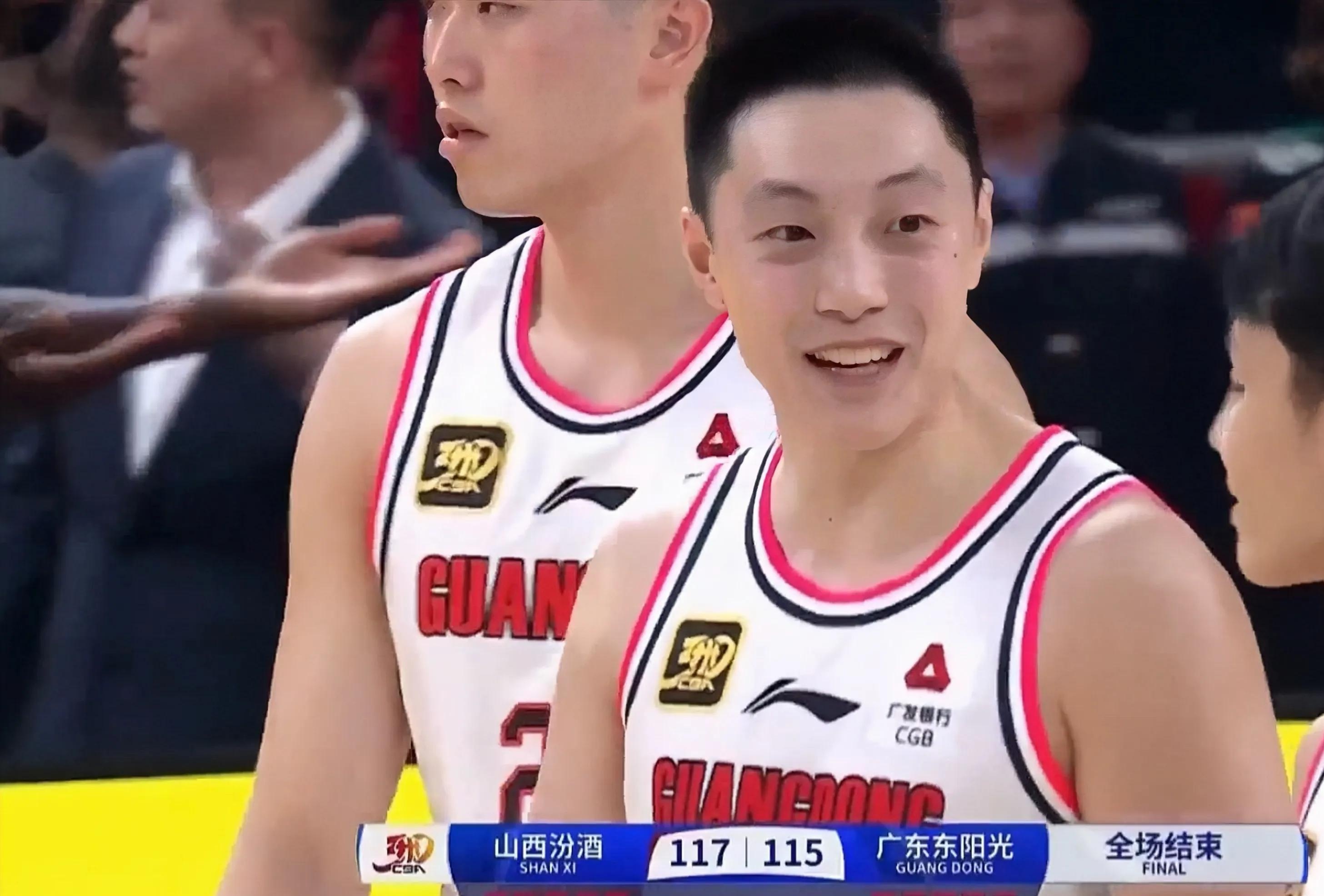 爱游戏官网入口-东部榜首之争，山西男篮逆转深圳队