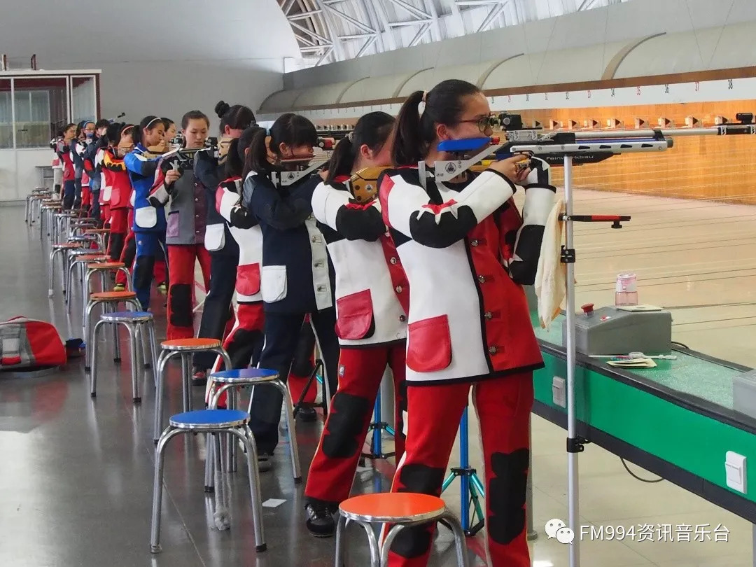 西班牙射击选手稳定发挥，斩获亚军