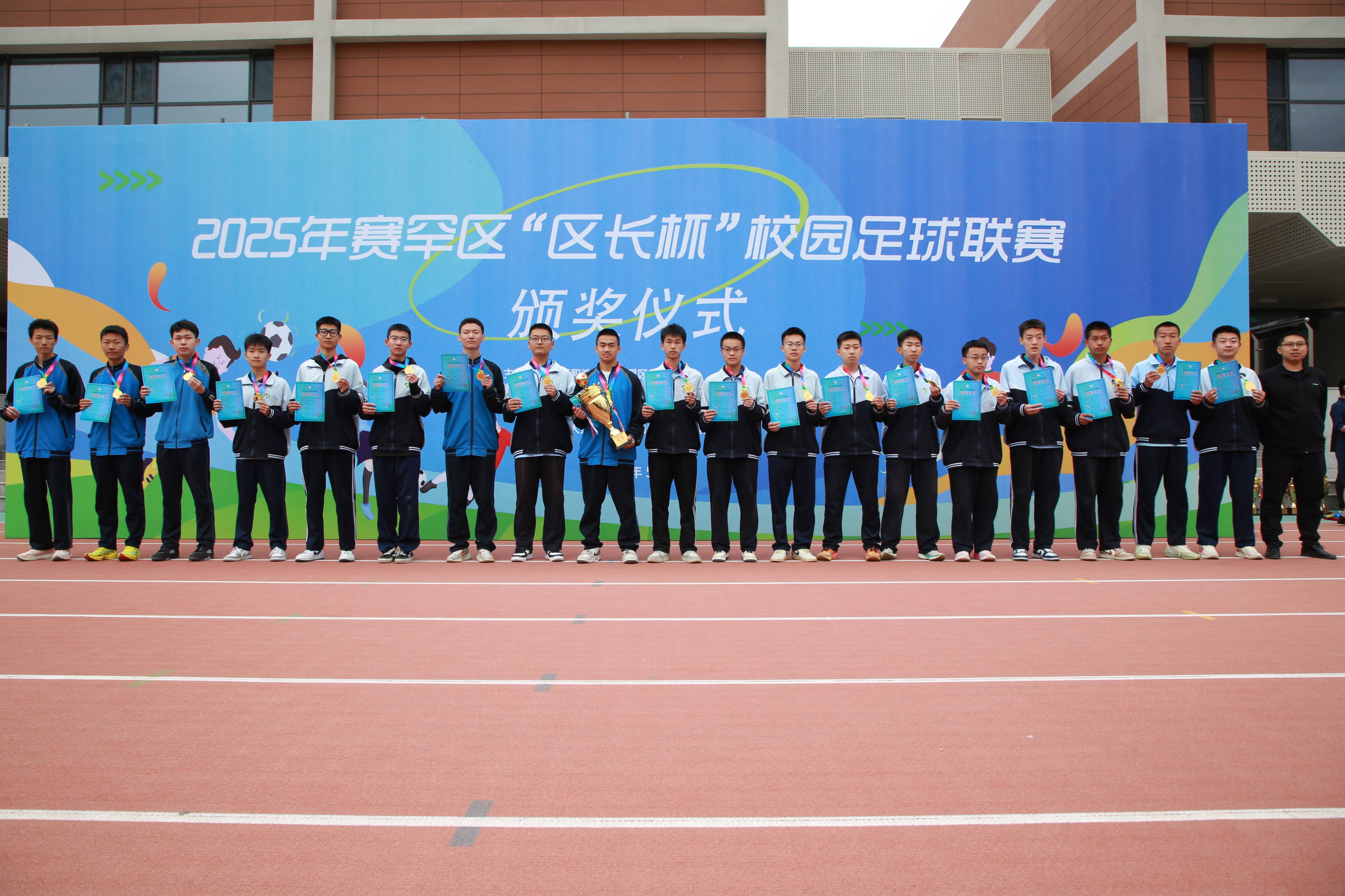 爱游戏登录-关于精彩不断！今晚的比赛中球员们展现出色技艺的信息