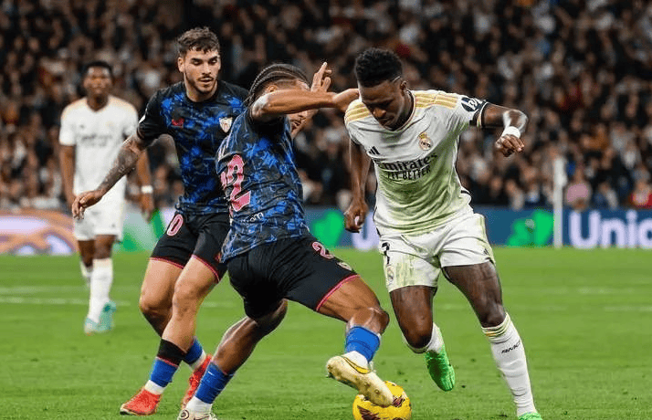 爱游戏网页版登录入口-沙尔克遭遇主场失利，陷入连败泥沼