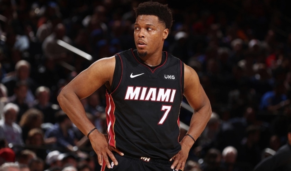 爱游戏app-包含快船客场力克开拓者，洛瑞大放异彩！的词条